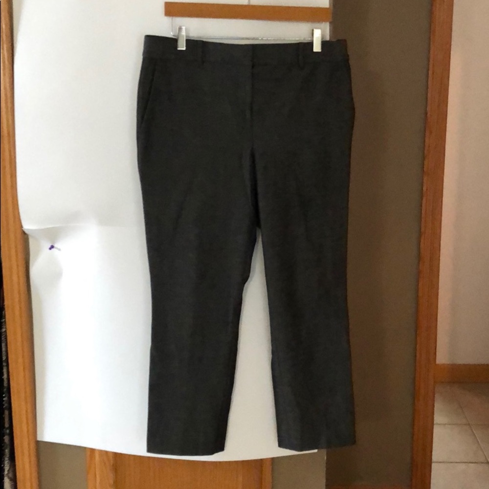 Ann Taylor charcoal heavyweight cropped pant